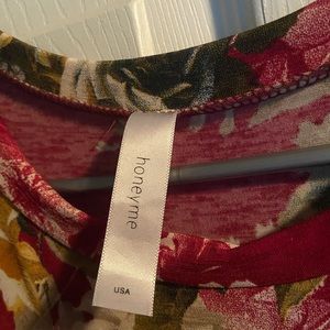 Honeyme size large. Floor length Floral red dress